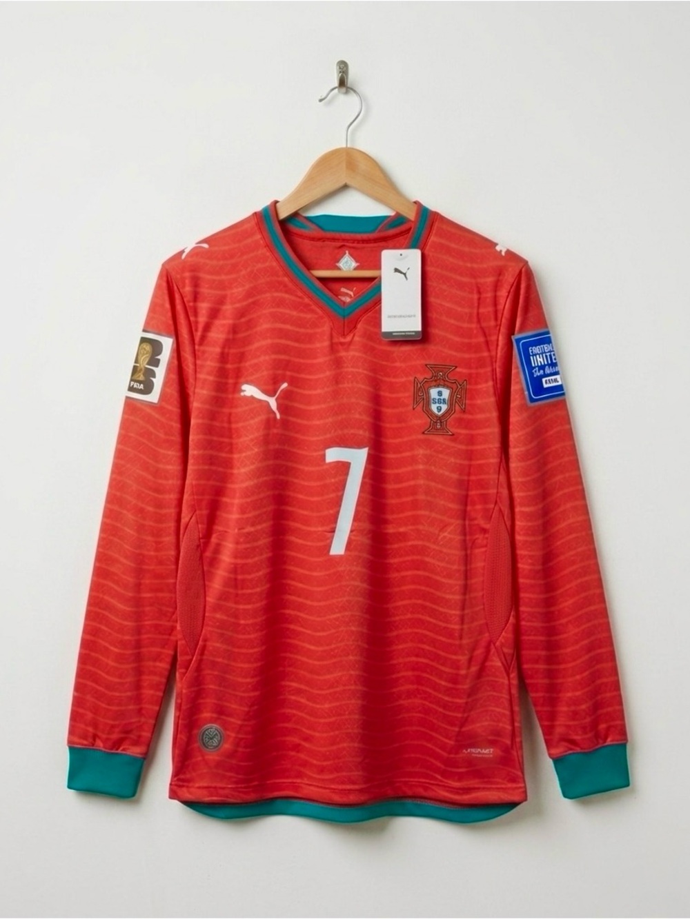 Ronaldo #7  Portugal 2026 Home Kit Fan Version Long Sleeve Size Medium